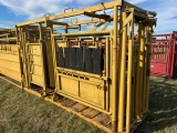 SIOUX STEEL CO. SELF CATCH SQUEEZE CHUTE, PALPATION CAGE & SCALES (USED VERY LITTLE)