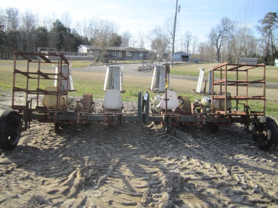 HOLLAND 4 ROW TRANSPLANTER