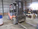 TOYOTA 6000 LB FORKLIFT, LP, SIDE SHIFT MAST, 8868 HOURS