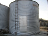 UNICO 3000 BU GRAIN BINS, DUPLEX FAN, BIN SWEEPS (THESE BINS ARE JUST EAST OF SALE ¼ MILE ON 222 IN
