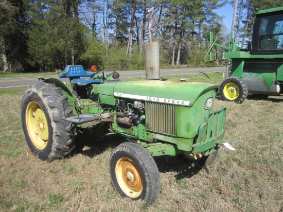 JD 820 TRACTOR, DSL