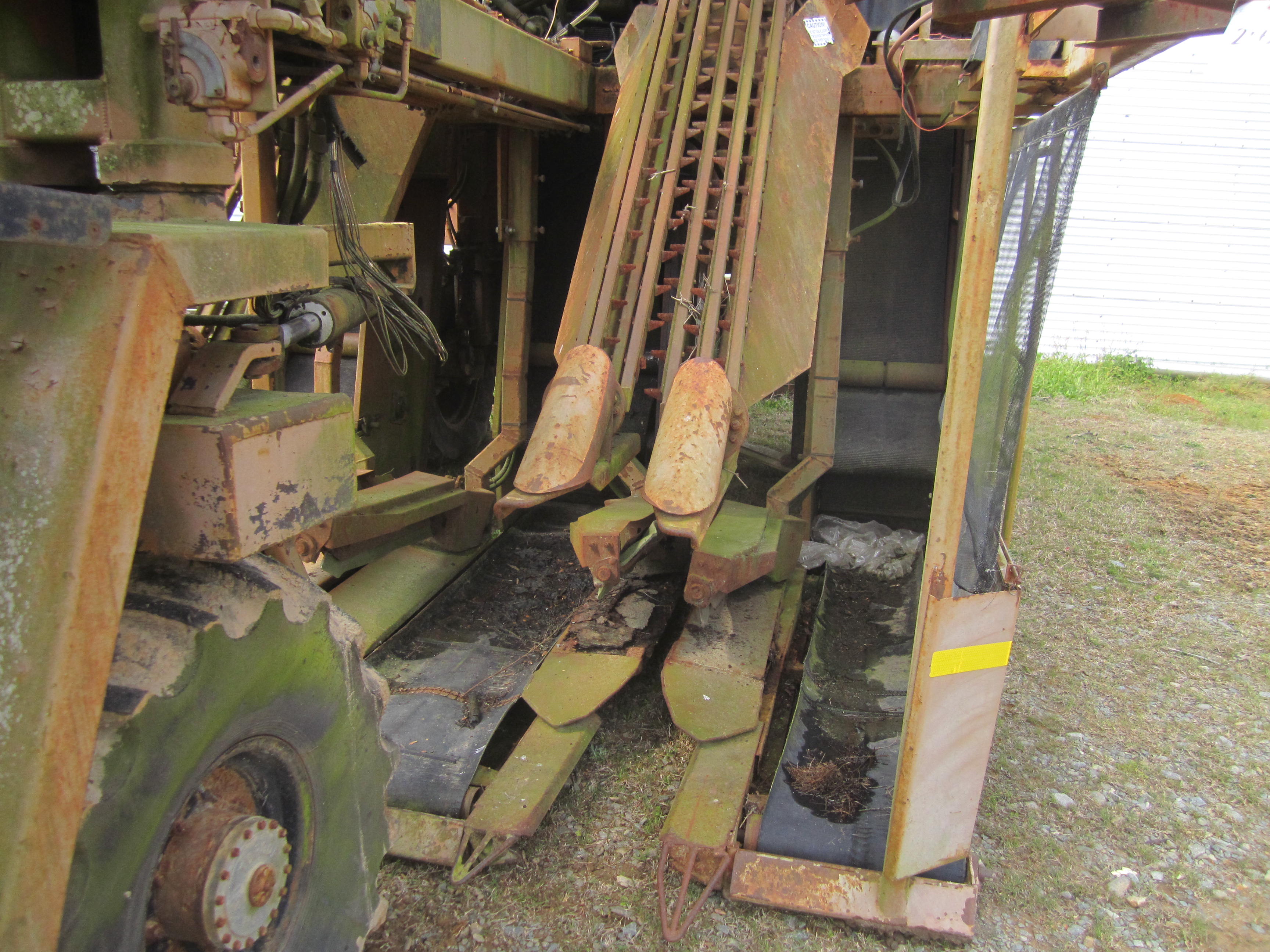 granville tobacco harvester TAYLOR 2-ROW TOBACCO HARVESTER WITH GRANVILLE