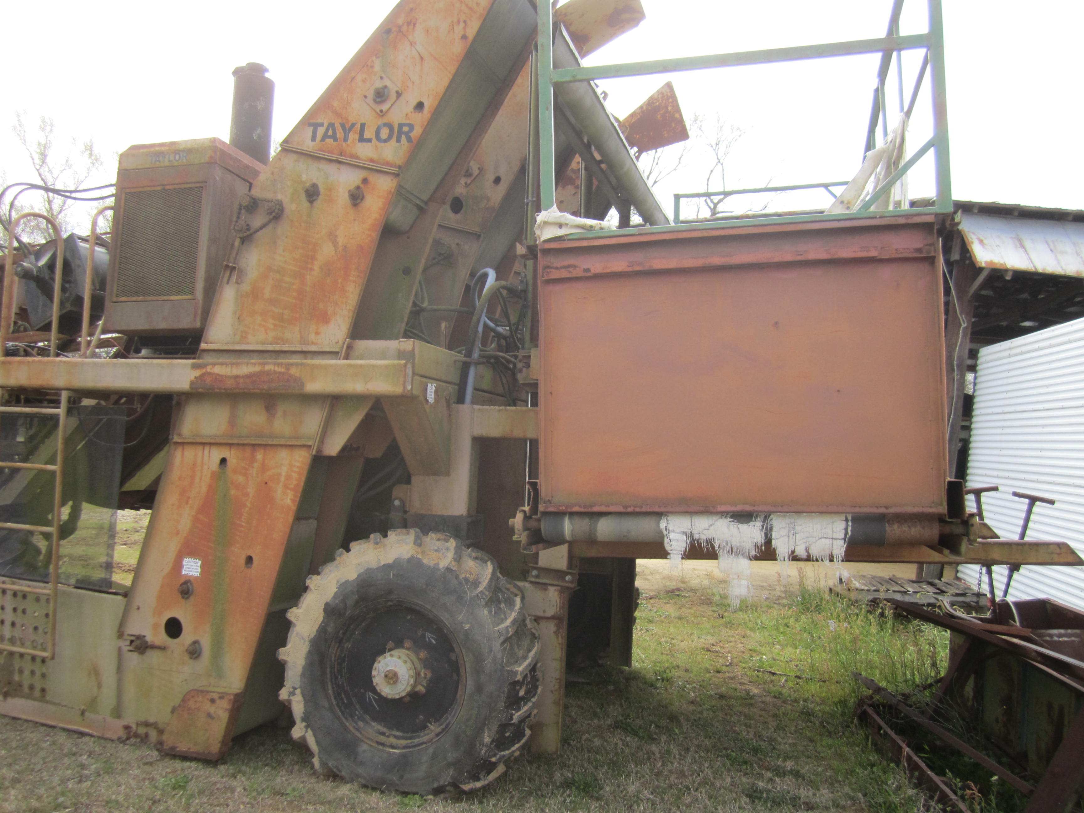 granville tobacco harvester TAYLOR 2-ROW TOBACCO HARVESTER WITH GRANVILLE