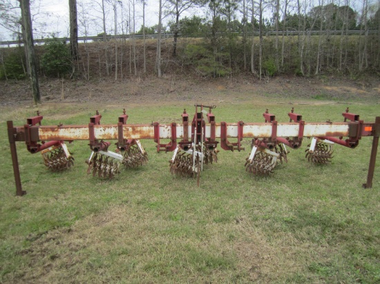 4-ROW ROLLING CULTIVATOR