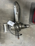 BLACK AND DECKER DRILL