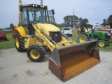 NH B95C BACKHOE, DIESEL, CAB, 4X4, LEFT HAND SHUTTLE, SN:H03422, 1810 HRS