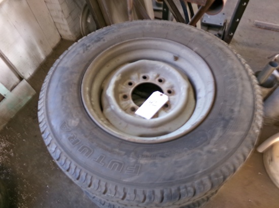 9.5 R16.5 4 TIRES & RIMS