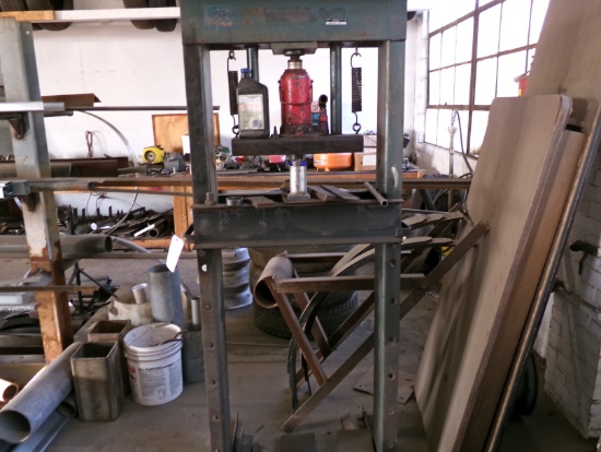 HYDRAULIC PRESS