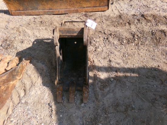 12" BOBCAT BUCKET