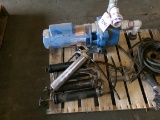 WELL PUMP & GREASE GUNS
