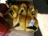 GAS CANS