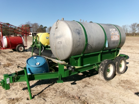 ALUMINUM 1000 GAL NURSE TANK, TANDEM AXLE MOTOR
