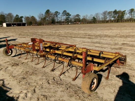 UNVERFERTH 15’ FIELD CULTIVATOR