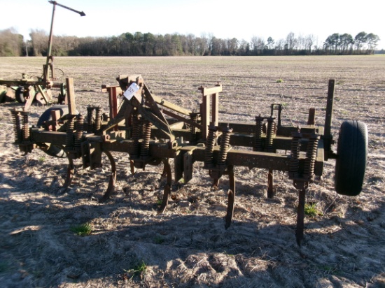 BLANTON 9-TINE CHISEL PLOW