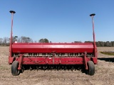 CASE-IH 5400 MULCH-TILL 15’ GRAIN DRILL, RUBBER PRESS WHEELS, ROW MARKERS, TRIMLINE SYSTEM