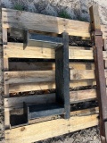 SPRAYER TIRE CHANGING LIFT FRAME