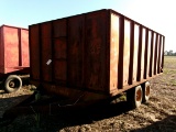 ROANOKE TANDEM AXLE PEANUT TRAILER