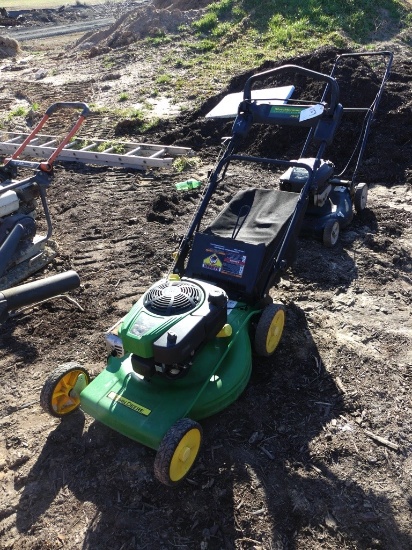 JD PUSH MOWER
