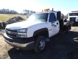 2005 CHEVROLET 3500 GAS ENGINE, 5 SPD MANUAL TRANS, 12’ STEEL FLATBED, 104,700 MILES (2-OWNER TRUCK)