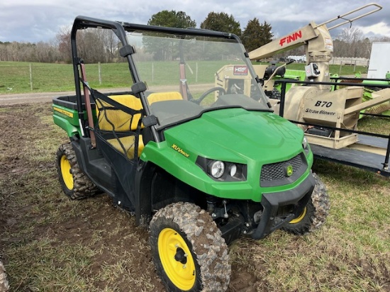 JD XUV 560E GATOR 4 x 4 128 HRS
