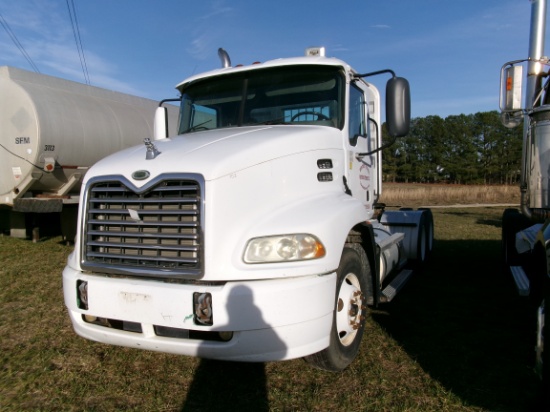 2007 MACK DAY CAB, DSL ENGINE, 10-SPD TRANS, WETLINE, 525,500 MILES