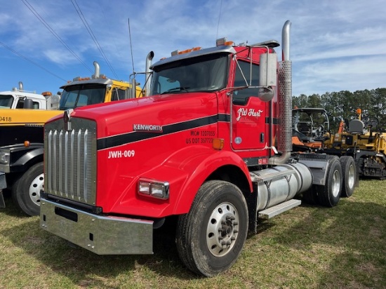 2016 KENWORTH T-800  DAY CAB DSL AUTO TRANS WETLINE 528,368 MILES