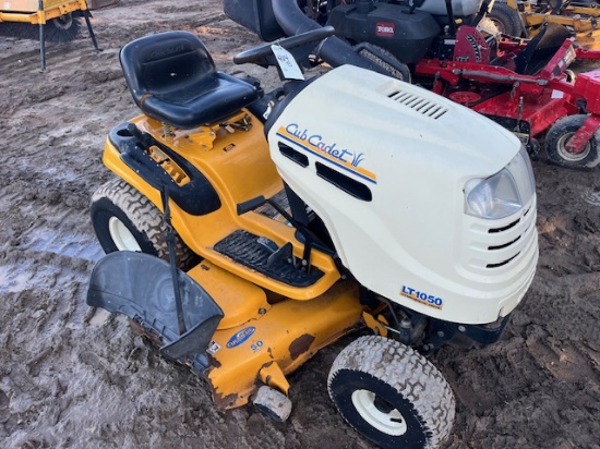 CUB CADET LAWNMOWER