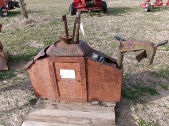 TIRE CHANGER
