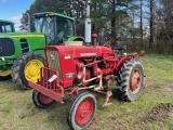 1979 IH 140 TRACTOR  CULTIVATORS FERTILIZER DRIVE FAST HITCH