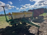 JD 7200 VACCUM PLANTER NO TILL ROW MARKERS FERTILIZER DRIVE