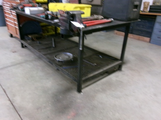 4X8 STEEL TABLE W/VISE