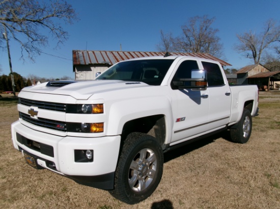 2017 CHEVROLET 2500 LTZ, Z71, 4X4, CREW CAB, DURAMAX DSL ENGINE, AUTO TRANS, SUNROOF, LEATHER INTERI