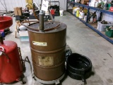 MOTOR OIL BARREL AND PUMP
