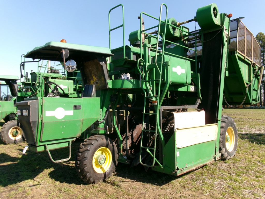 DECLOET 2 ROW TOBACCO HARVESTER | Farm Equipment & Machinery Harvest  Equipment Combines & Harvesters | Online Auctions