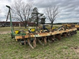 KMC 8 ROW STRIP TIL, 36” VERTICAL FOLD WITH JD 1710 VERTICAL FOLD VACCUM PLANTER, LIFT ASSIST, ROW M