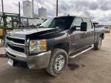 2010 CHEVY 2500HD CREW CAB GAS 4 x 4