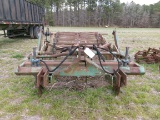 PEANUT DIGGER