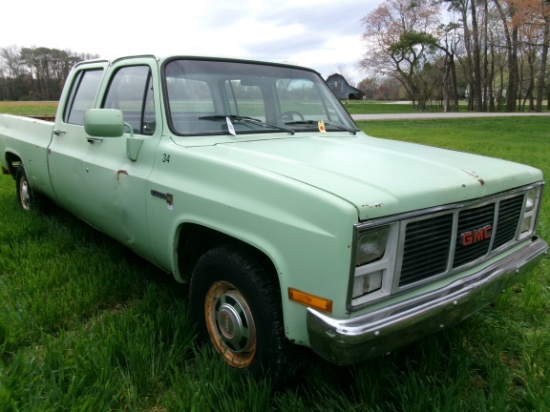 198? GMC 2500 CREW CAB, GAS ENG, NEW 350 MOTOR, LONG BED