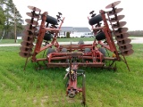 CASE IH 3950, 68-BLADE WINGFOLD DISC
