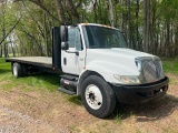 2004 IH 4300 DT 466 AUTO TRANS AIR BRAKES 25’ BED 214K MILES