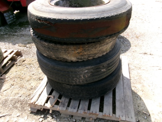 PALLET OF 9.00-R20 TIRES & RIMS