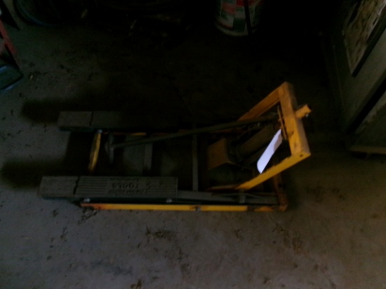 HYDRAULIC JACK