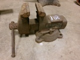 PIPE VISE