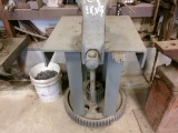 VISE ON STEEL TABLE