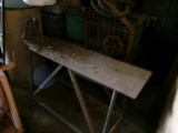 STEEL TABLE WITH VISE