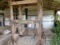 HORSE TRIMMING BOOTH