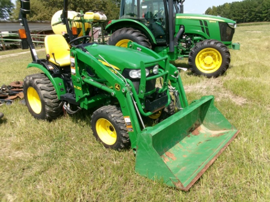 JD 2025R DSL, MFWD, HYDRASTAT TRANS, SELLS WITH JD H130 LOADER, SN: 119369, 88 HRS