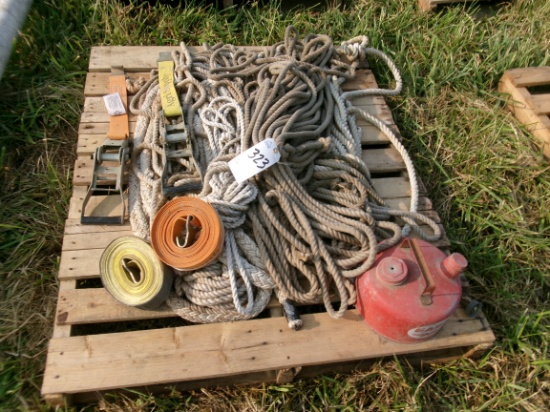 PALLET OF ROPES & STRAPS