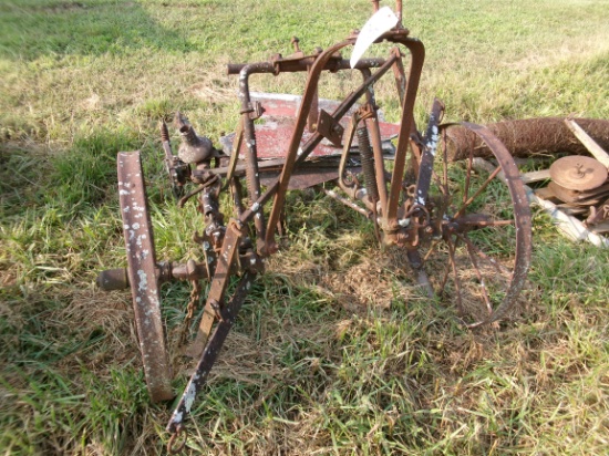 CULTIVATOR