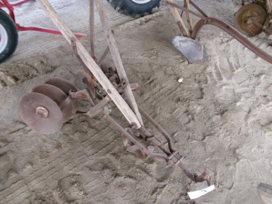 HORSE DRAWN DISC